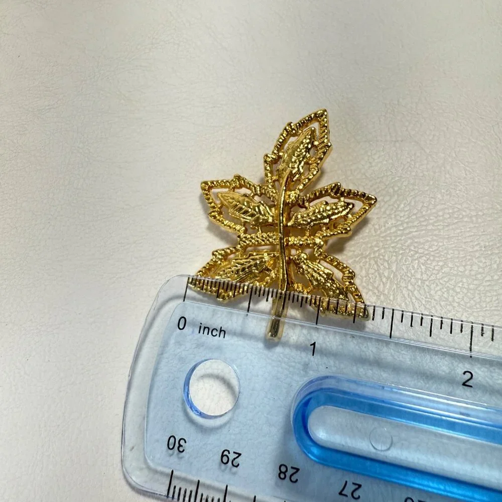 AAI Leaf‎ Brooch Gold-Tone Intricate Detailing Vintage Style MCM